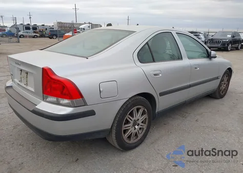 2004 Volvo S60 2.4 from USA, damaged, VIN YV1RS61T842321527